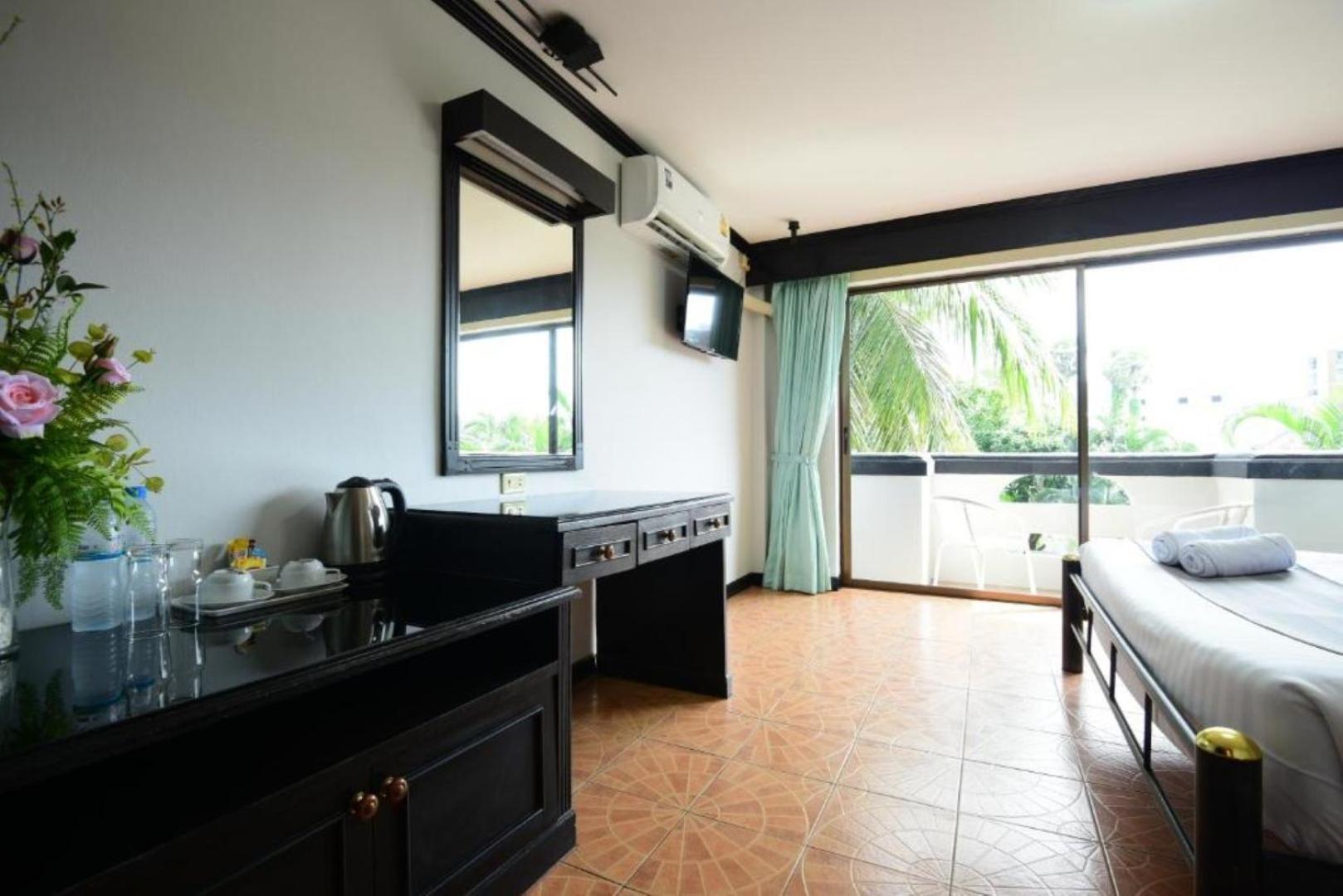 Nr Nanai Patong Hotel Ngoại thất bức ảnh